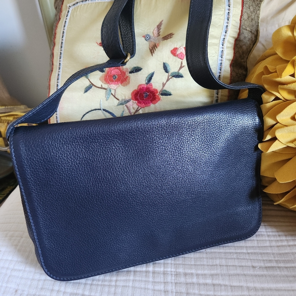 Vintage Coach Sonoma Full Flap Natural Grain Shoulder Bag in Navy Style 4928